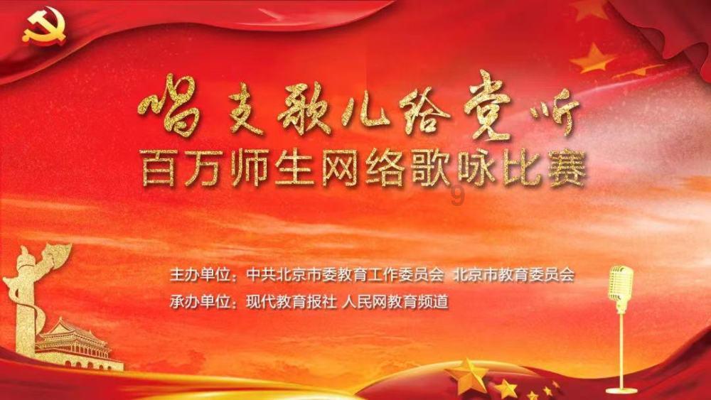 女性优先车厢里，男性应不应该给女性让座？